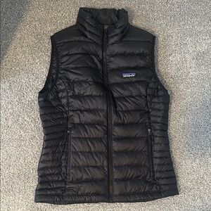 Patagonia Black Quilted Vest with Stand-Up Collar- Women’s